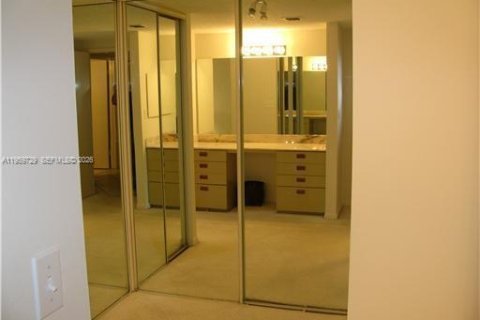 Condominio en venta en Key Biscayne, Florida, 2 dormitorios, 159.79 m2 № 2019967 - foto 9