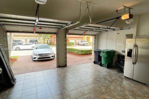 Снять в аренду виллу или дом в Дорал, Флорида 4 спальни, 205.96м2, № 2050977 - фото 17