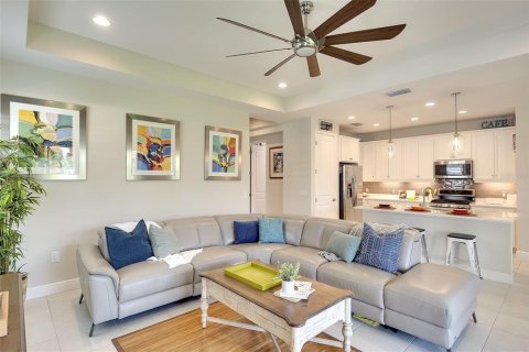 Casa en venta en Sarasota, Florida, 2 dormitorios, 150.97 m2 № 1751023 - foto 13