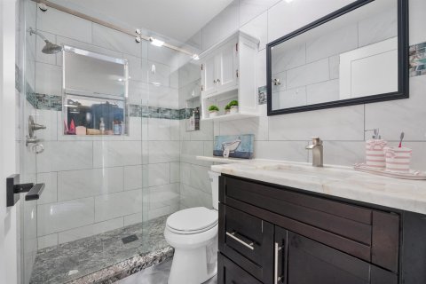 Villa ou maison à louer à Lantana, Floride: 3 chambres, 119.75 m2 № 2439259 - photo 8