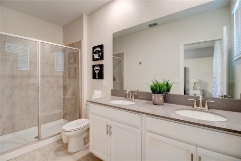 House in Davenport, Florida 6 bedrooms, 305.74 sq.m. № 1447406 - photo 27