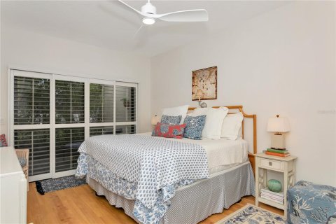 House in Sarasota, Florida 2 bedrooms, 127.09 sq.m. № 2152145 - photo 9