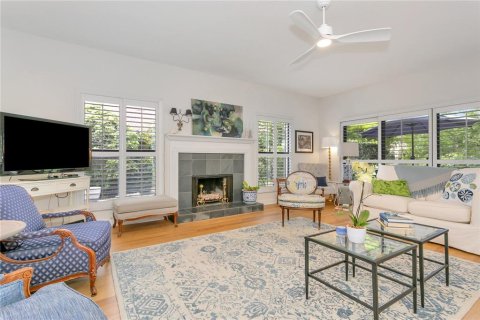 House in Sarasota, Florida 2 bedrooms, 127.09 sq.m. № 2152145 - photo 13