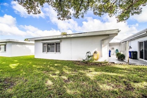 Condo in Lakeland, Florida, 2 bedrooms  № 1554678 - photo 26
