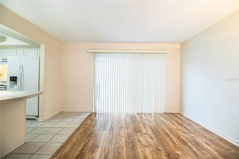 Condo in Lakeland, Florida, 2 bedrooms  № 1554678 - photo 15