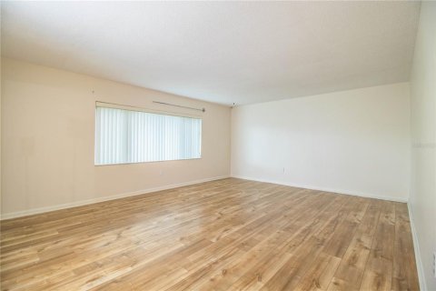 Condo in Lakeland, Florida, 2 bedrooms  № 1554678 - photo 6