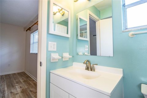 Condo in Lakeland, Florida, 2 bedrooms  № 1554678 - photo 19