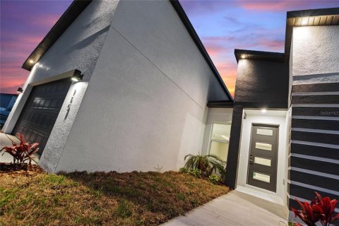 Casa en alquiler en Kissimmee, Florida, 4 dormitorios, 150.78 m2 № 1884051 - foto 8