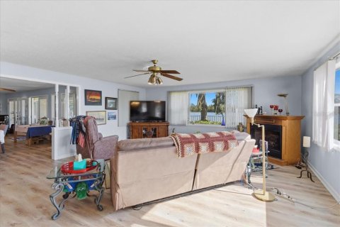 Casa en venta en Interlachen, Florida, 4 dormitorios, 331.66 m2 № 2206586 - foto 28
