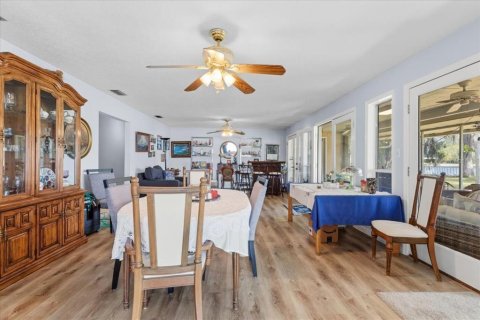 Casa en venta en Interlachen, Florida, 4 dormitorios, 331.66 m2 № 2206586 - foto 29