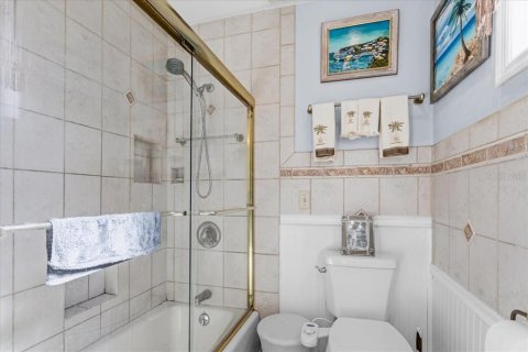 Casa en venta en Interlachen, Florida, 4 dormitorios, 331.66 m2 № 2206586 - foto 18