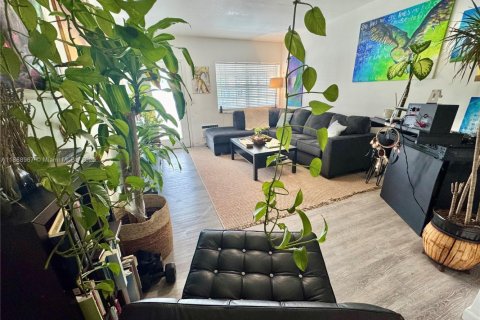 Купить кондоминиум в Майами-Бич, Флорида 35.58м2, № 2014943 - фото 4