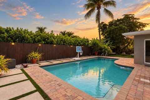 Villa ou maison à louer à Pembroke Pines, Floride: 3 chambres, 151.24 m2 № 2386994 - photo 13
