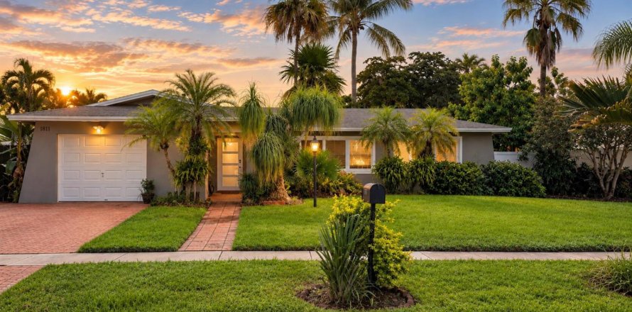 Villa ou maison à Pembroke Pines, Floride 3 chambres, 151.24 m2 № 2386994