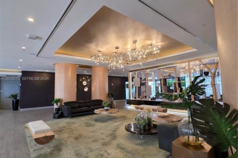 Condo in Miami, Florida, 2 bedrooms  № 2075352 - photo 23