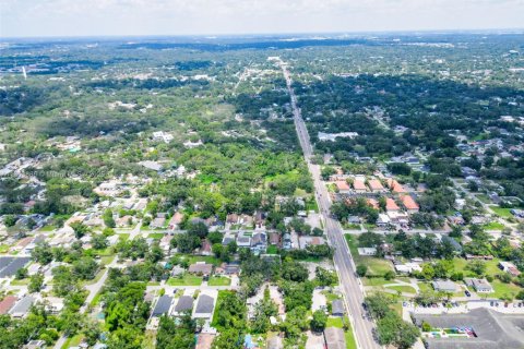 House in Tampa, Florida 3 bedrooms, 146.04 sq.m. № 1872360 - photo 10