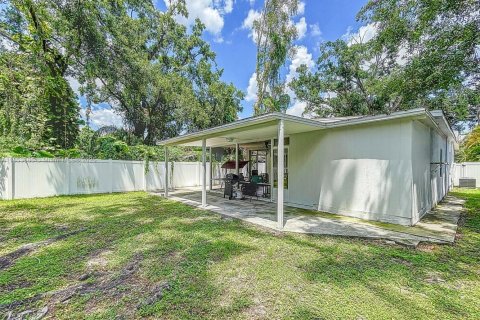 House in Tampa, Florida 3 bedrooms, 146.04 sq.m. № 1872360 - photo 13