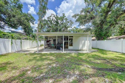 House in Tampa, Florida 3 bedrooms, 146.04 sq.m. № 1872360 - photo 15