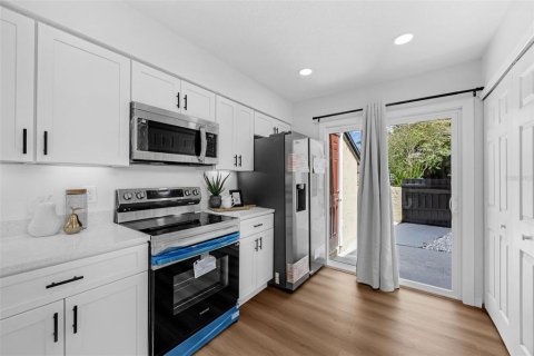 Dúplex en venta en Orlando, Florida, 3 dormitorios, 121.89 m2 № 1907635 - foto 15