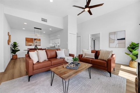 Dúplex en venta en Orlando, Florida, 3 dormitorios, 121.89 m2 № 1907635 - foto 8