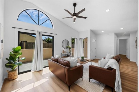 Dúplex en venta en Orlando, Florida, 3 dormitorios, 121.89 m2 № 1907635 - foto 10