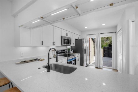 Dúplex en venta en Orlando, Florida, 3 dormitorios, 121.89 m2 № 1907635 - foto 16