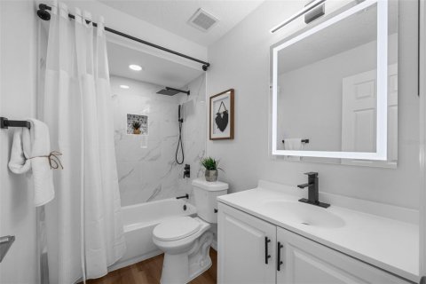 Dúplex en venta en Orlando, Florida, 3 dormitorios, 121.89 m2 № 1907635 - foto 20