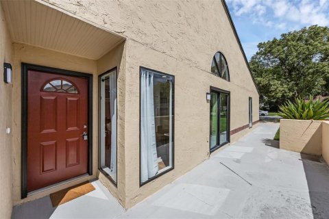 Dúplex en venta en Orlando, Florida, 3 dormitorios, 121.89 m2 № 1907635 - foto 2