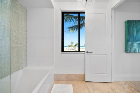 Condominio en alquiler en Fort Lauderdale, Florida, 2 dormitorios, 117.43 m2 № 2182490 - foto 18