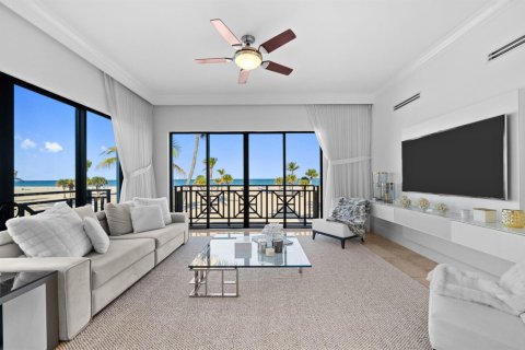 Condominio en alquiler en Fort Lauderdale, Florida, 2 dormitorios, 117.43 m2 № 2182490 - foto 11