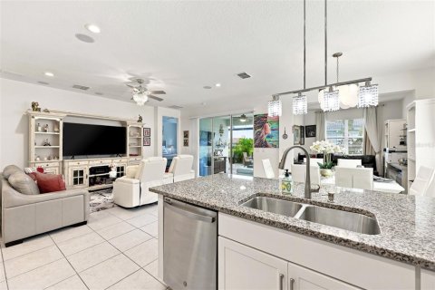 House in Wimauma, Florida 3 bedrooms, 138.33 sq.m. № 2207297 - photo 18