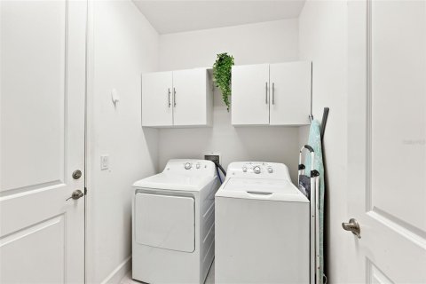House in Wimauma, Florida 3 bedrooms, 138.33 sq.m. № 2207297 - photo 28
