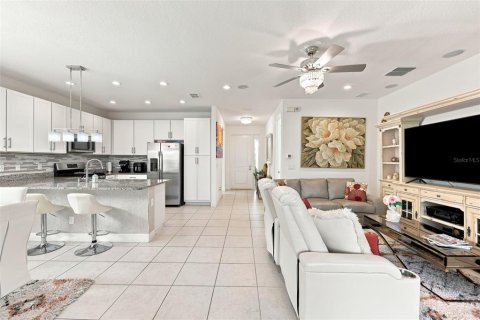 House in Wimauma, Florida 3 bedrooms, 138.33 sq.m. № 2207297 - photo 8
