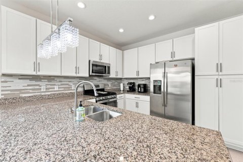 House in Wimauma, Florida 3 bedrooms, 138.33 sq.m. № 2207297 - photo 16