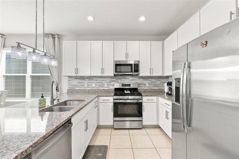 House in Wimauma, Florida 3 bedrooms, 138.33 sq.m. № 2207297 - photo 17