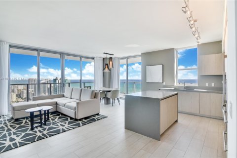 Condo à Hollywood, Floride, 2 chambres  № 2037662