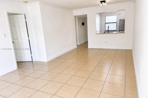 Снять в аренду кондоминиум в Майами, Флорида 2 спальни, 71.35м2, № 2077361 - фото 7