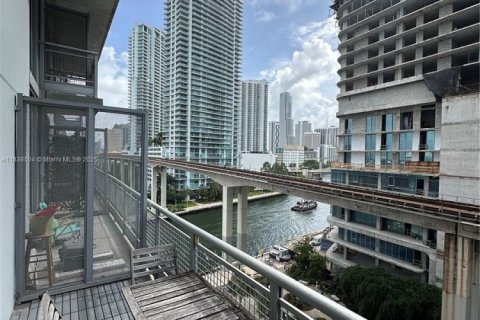 Купить кондоминиум в Майами, Флорида 1 спальня, 73.86м2, № 1935981 - фото 1