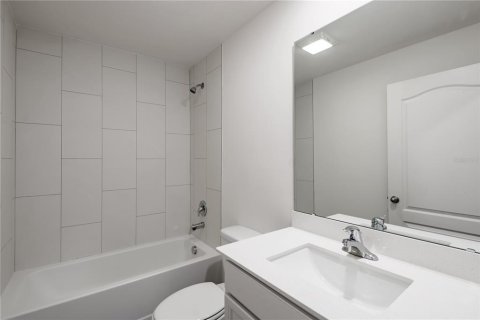 Townhouse in Poinciana, Florida 2 bedrooms, 129.88 sq.m. № 1816215 - photo 16