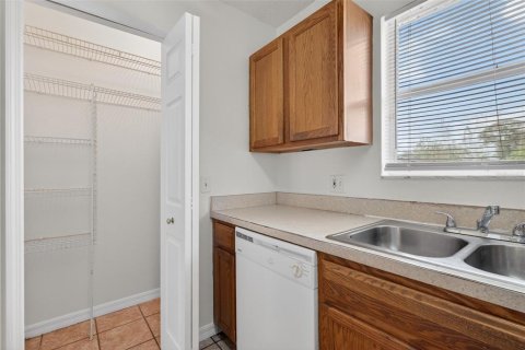 Appartement à louer à Kissimmee, Floride: 3 chambres, 104.24 m2 № 2387325 - photo 19