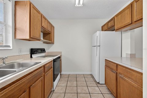 Appartement à louer à Kissimmee, Floride: 3 chambres, 104.24 m2 № 2387325 - photo 16