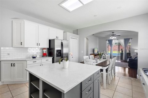 House in Winter Garden, Florida 4 bedrooms, 185.06 sq.m. № 1744200 - photo 18