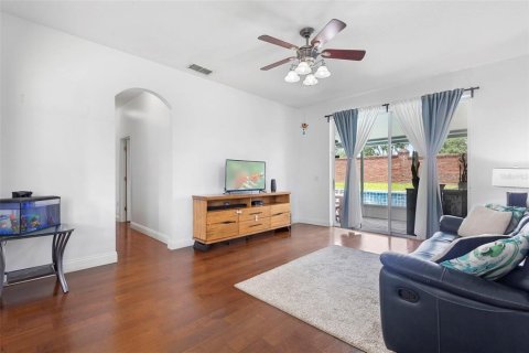 House in Winter Garden, Florida 4 bedrooms, 185.06 sq.m. № 1744200 - photo 23