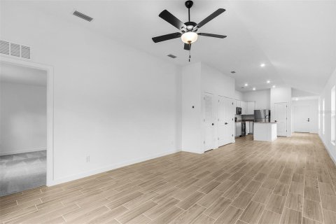 Casa en venta en North Port, Florida, 3 dormitorios, 119.47 m2 № 2215470 - foto 10