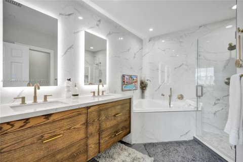 Condominio en venta en Fort Lauderdale, Florida, 3 dormitorios, 165.37 m2 № 1880180 - foto 27