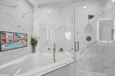 Condominio en venta en Fort Lauderdale, Florida, 3 dormitorios, 165.37 m2 № 1880180 - foto 29
