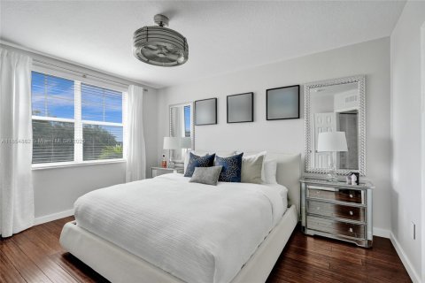 Condominio en venta en Fort Lauderdale, Florida, 3 dormitorios, 165.37 m2 № 1880180 - foto 21