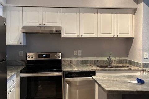 Copropriété à louer à Tampa, Floride: 1 chambre, 70.61 m2 № 2437303 - photo 4