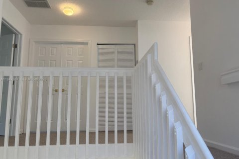 House in Miramar, Florida 4 bedrooms, 238.39 sq.m. № 2003374 - photo 19