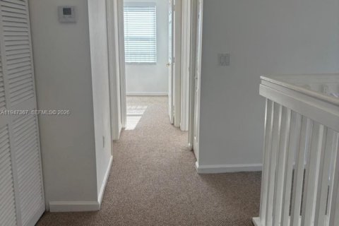 House in Miramar, Florida 4 bedrooms, 238.39 sq.m. № 2003374 - photo 22